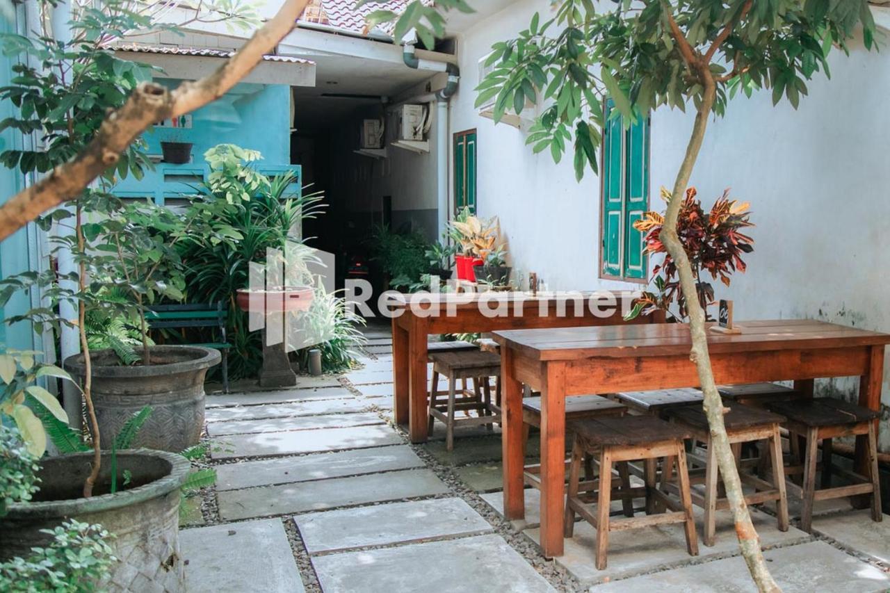 Flamboyan Asri Syariah Mitra Reddoorz Near Kampung Inggris Pare Hotel Eksteriør billede